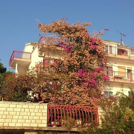 아파트 Ana 트로기르